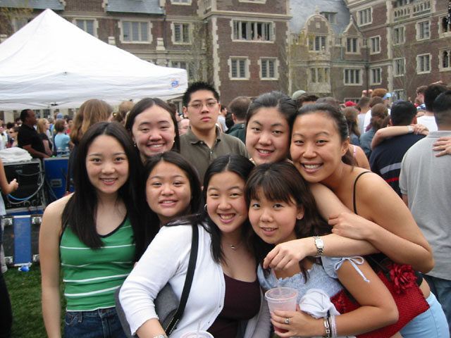 annie.jenn.huot.cat.liya.lulu.jess.koko-lowerquadconcert.jpg